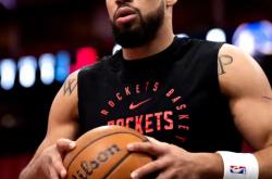 开云体育登录-火箭逆转凯尔特人，勇夺两