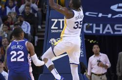 开云体育官方网站-步行者大胜篮网，取得四连胜