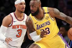 开云体育在线-纽约尼克斯战胜湖人，豪取连胜