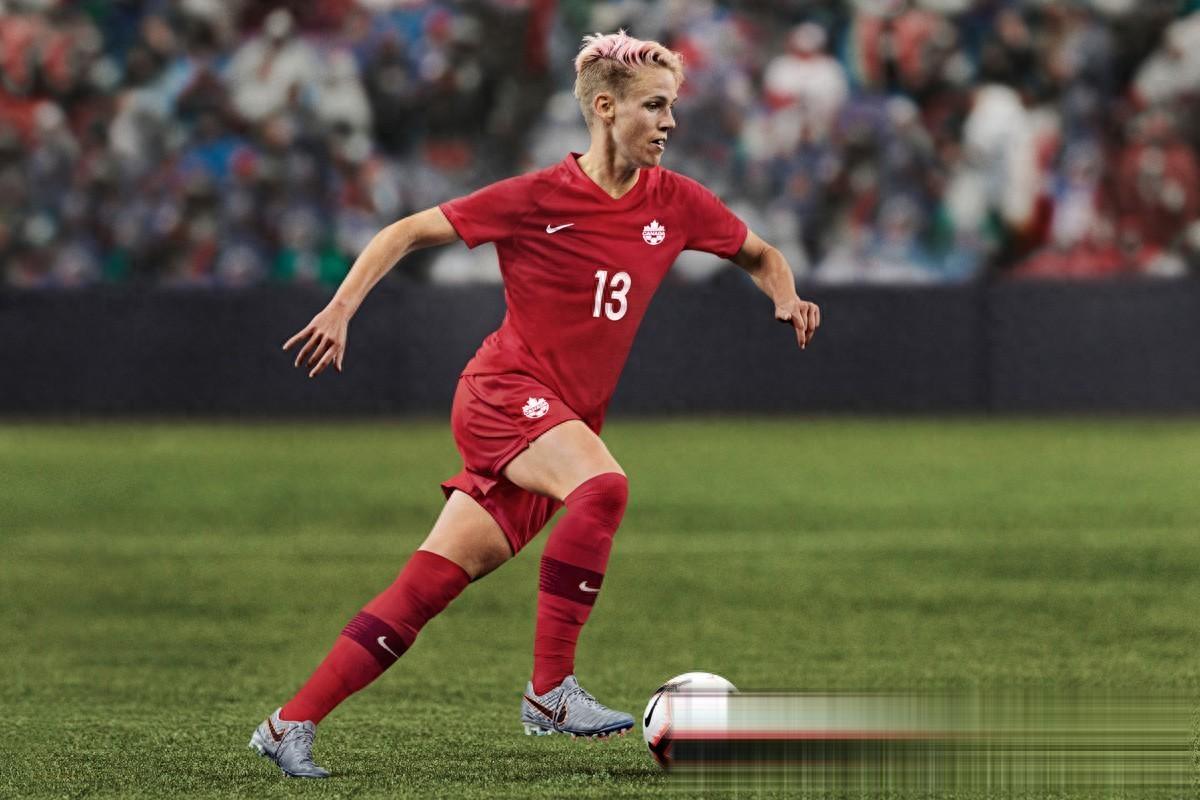 瑞士女足在比赛中展现出坚韧品质