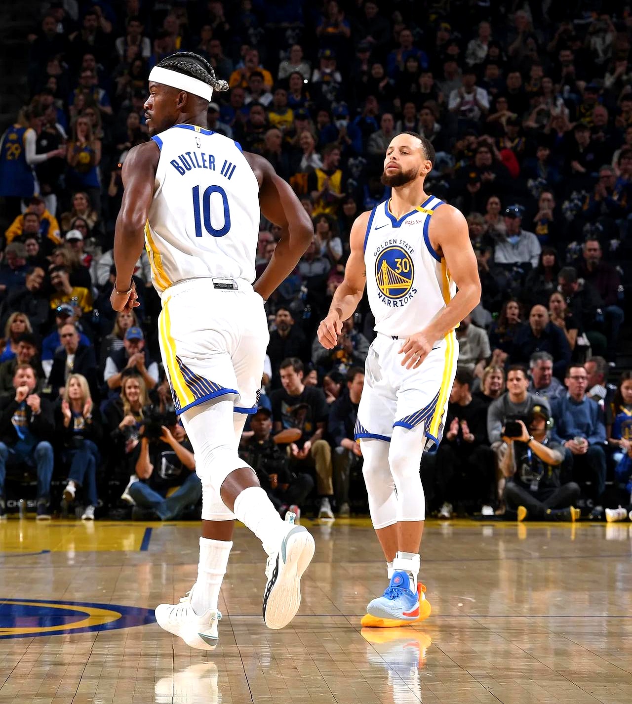 勇士大胜开拓者，挺进西部前四