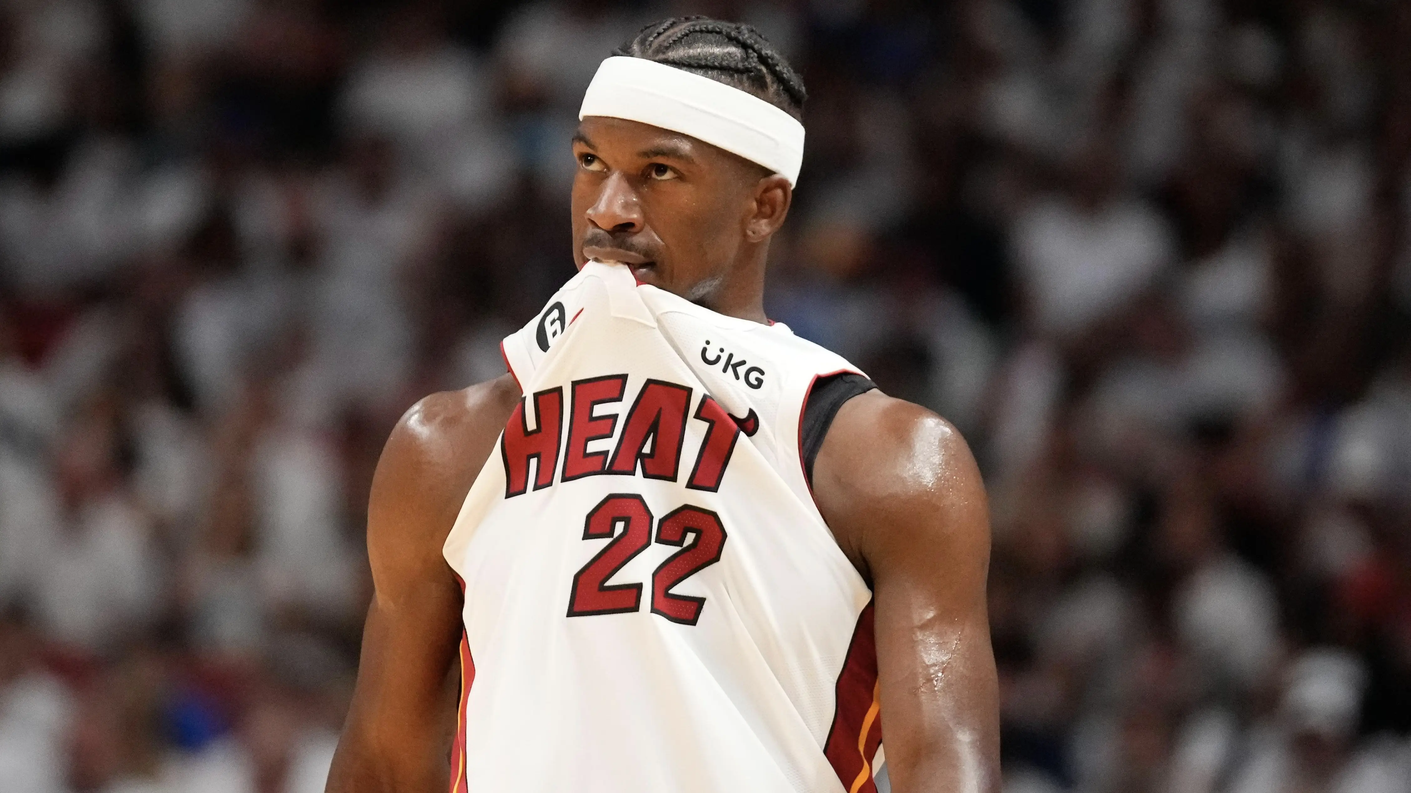 热火惜败篮网，巴特勒23+8