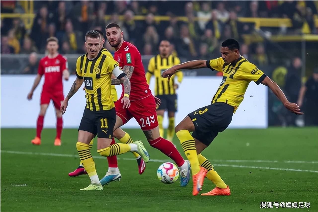 法兰克福客场激战门兴格拉德巴赫战罢双方2-2握手言和 法兰克福客场激战门兴格拉德巴赫战罢双方2-2握手言和