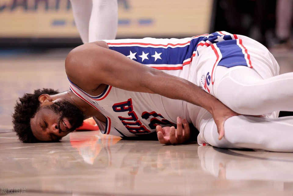 公牛负灰熊，拉文遭遇不适