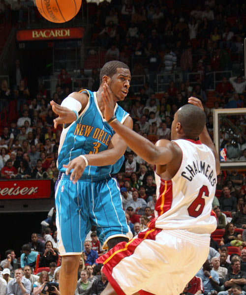 热火客场大胜黄蜂，士气高昂势如破竹